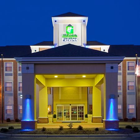 Holiday Inn Express Prince Frederick, An Ihg Hotel Exterior photo