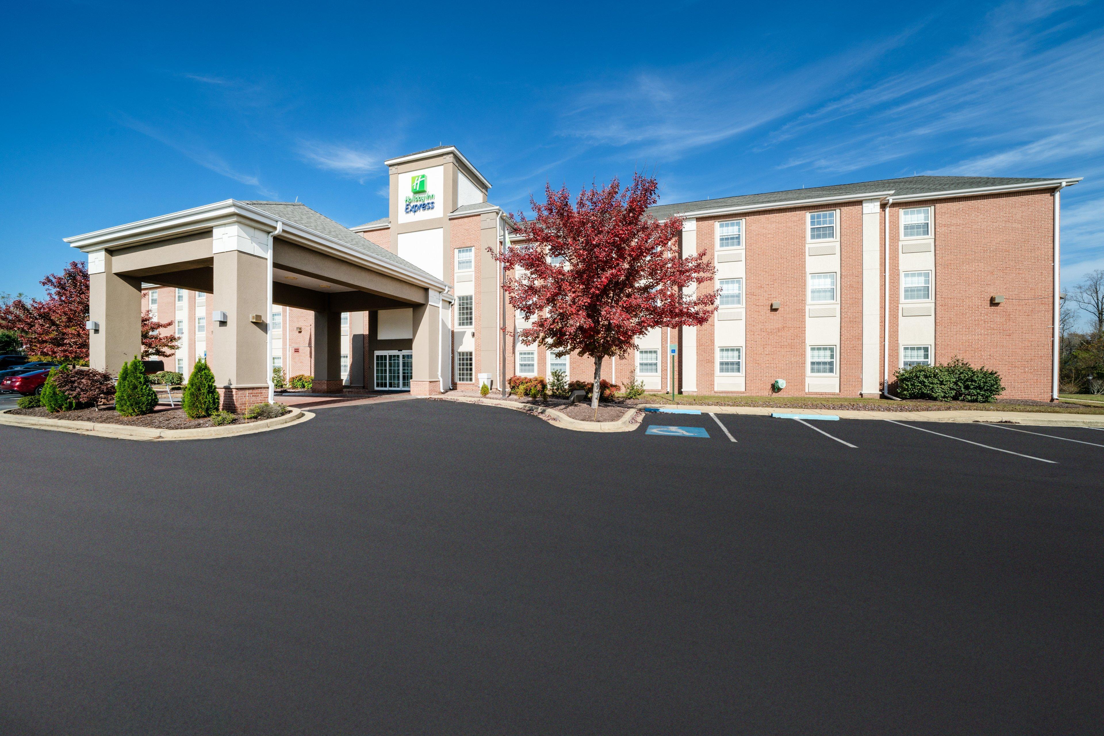 Holiday Inn Express Prince Frederick, An Ihg Hotel Exterior photo