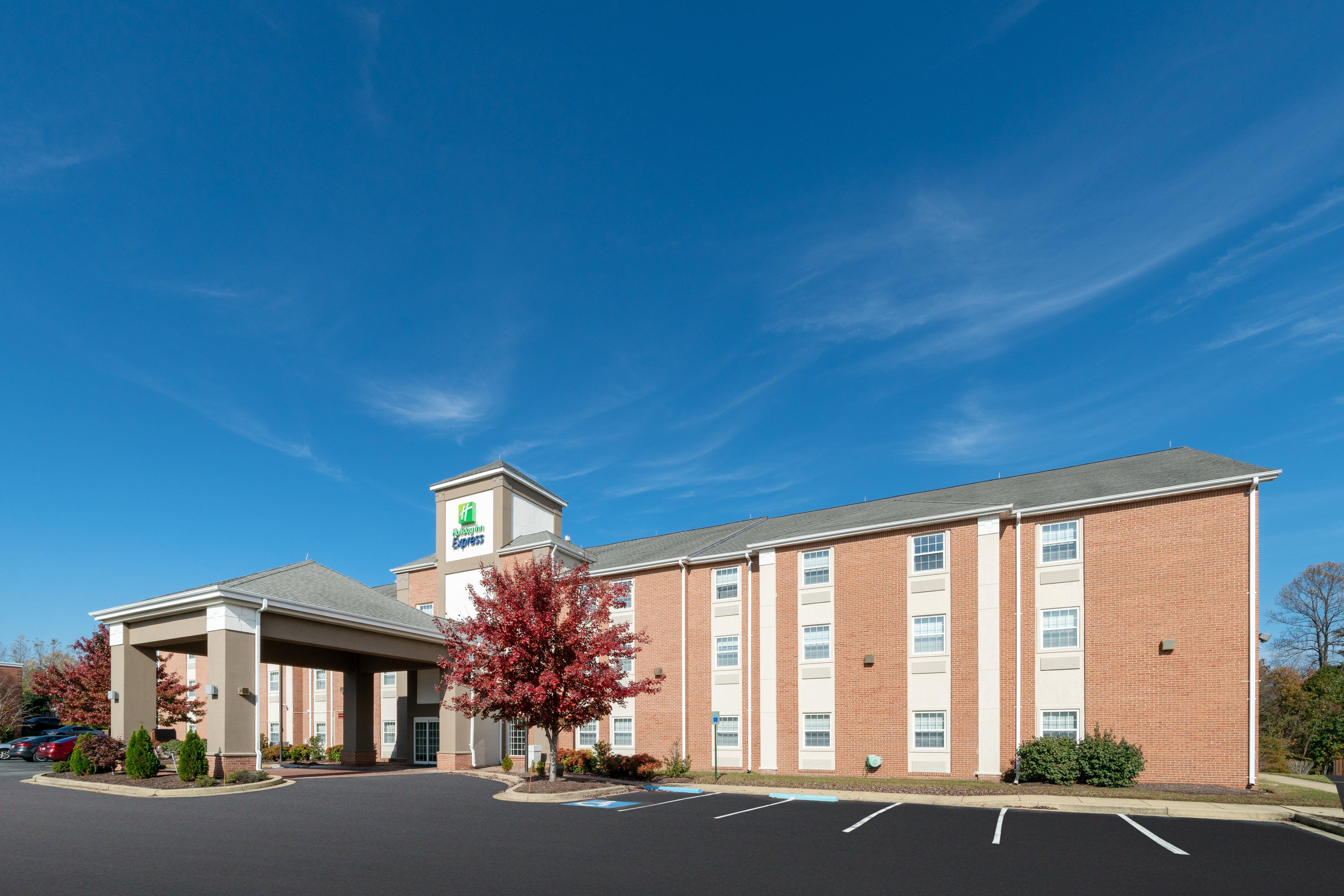 Holiday Inn Express Prince Frederick, An Ihg Hotel Exterior photo