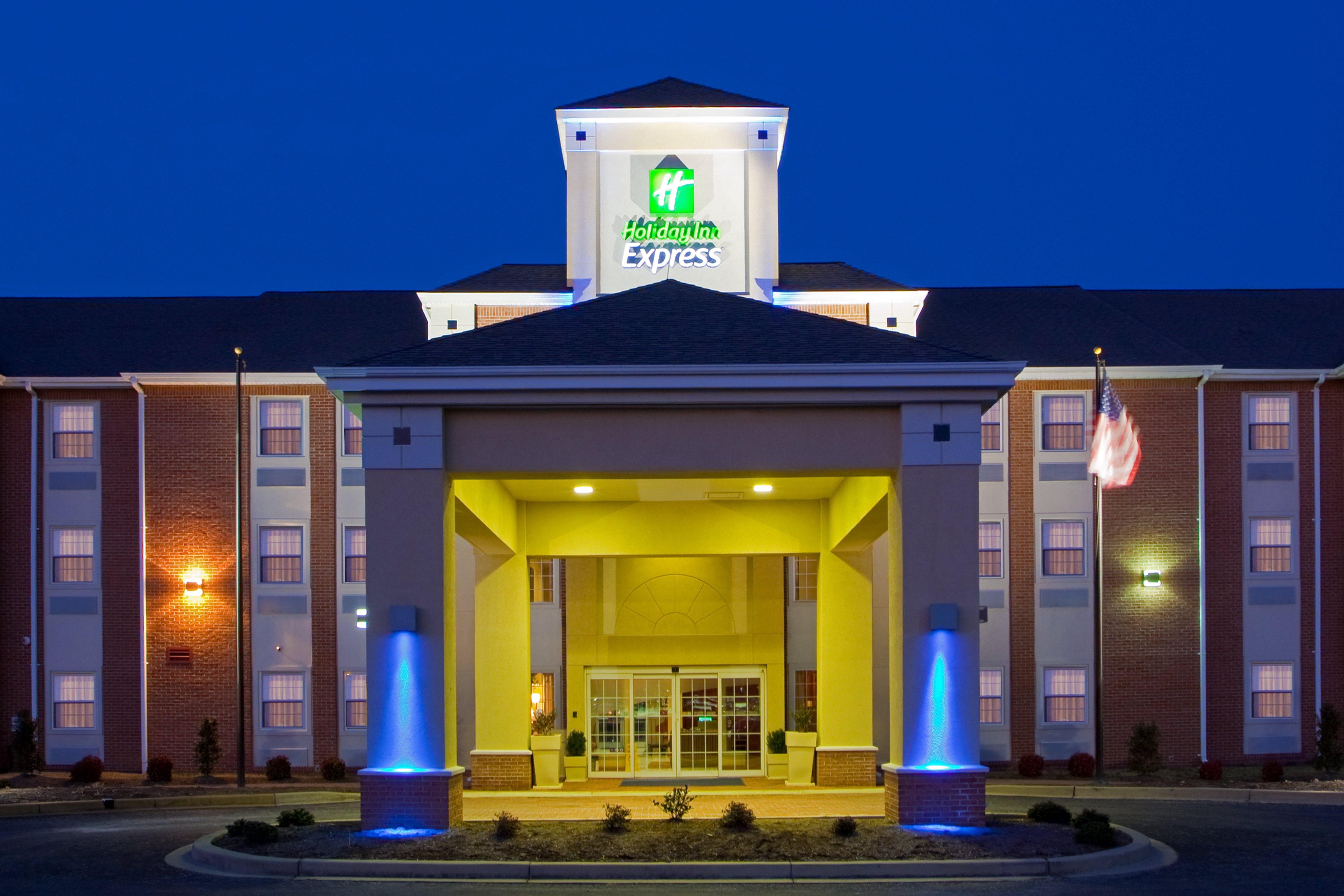 Holiday Inn Express Prince Frederick, An Ihg Hotel Exterior photo